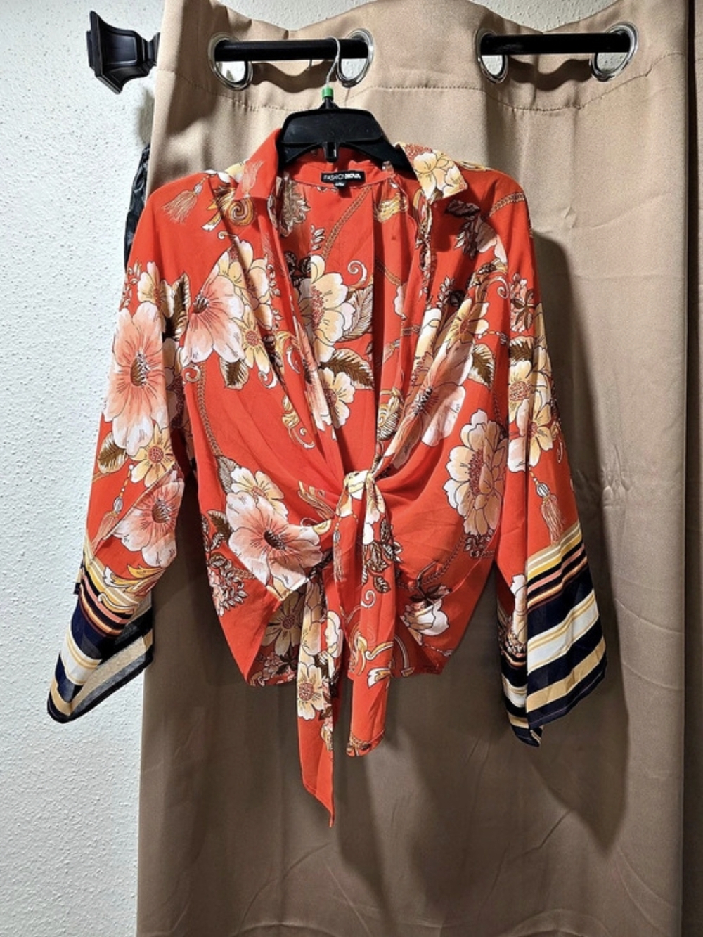 Fashion Nova Floral Tie-Front Blouse in Orange & Blue Size Medium - Picture 1 of 6